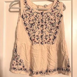 Umgee ivory sleeveless top with embroidery details